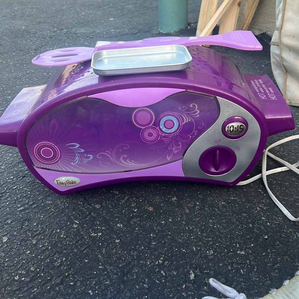 East bake oven toy